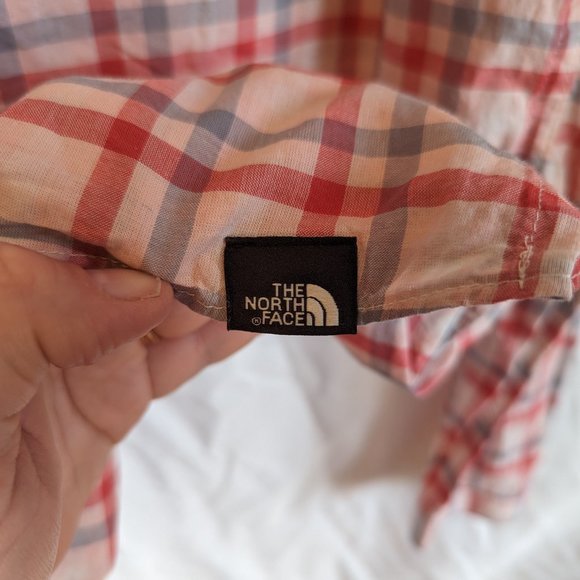 North Face plaid women's button up shirt - Picture 2 of 3